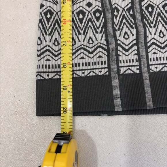 ivivva by lululemon Glacier Geometric Long Sleeve Blouse Size 10 - Picture 8 of 8